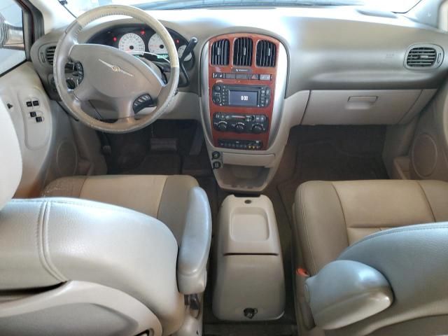 2006 Chrysler Town & Country Touring