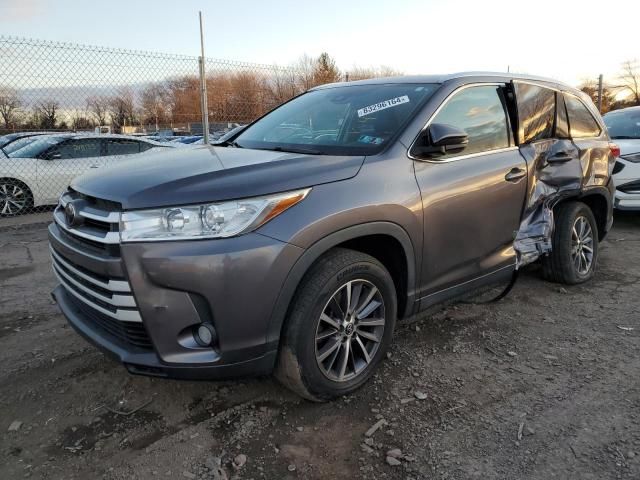 2019 Toyota Highlander SE