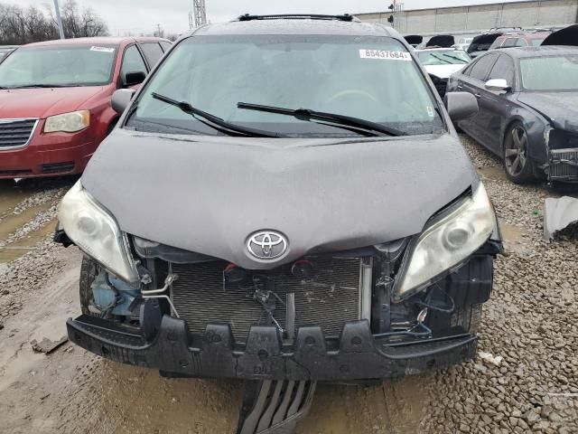 2011 Toyota Sienna XLE