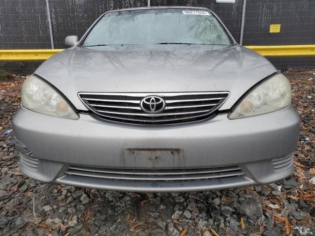 2005 Toyota Camry LE