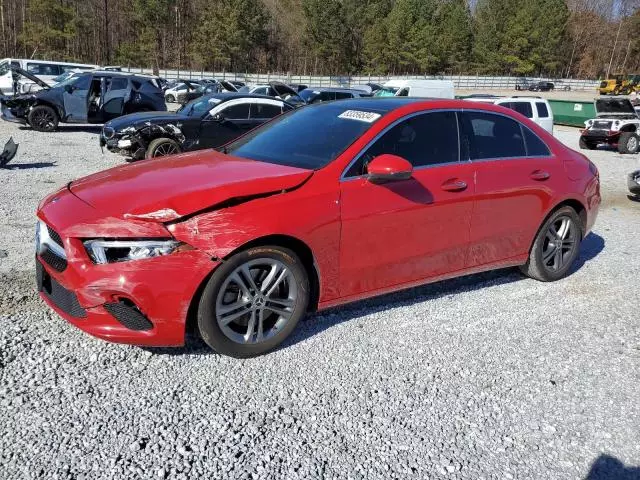 2020 Mercedes-Benz A 220