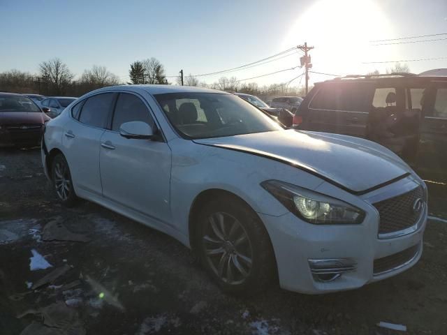 2016 Infiniti Q70 3.7