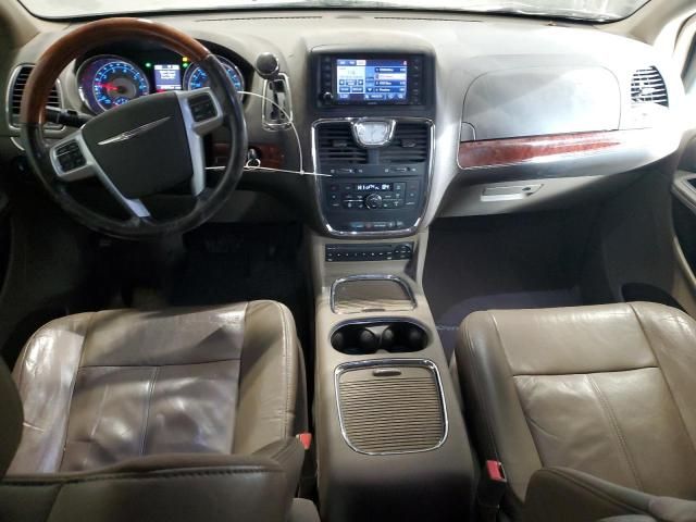 2012 Chrysler Town & Country Limited