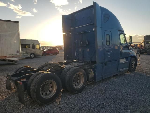 2016 Freightliner Cascadia 125