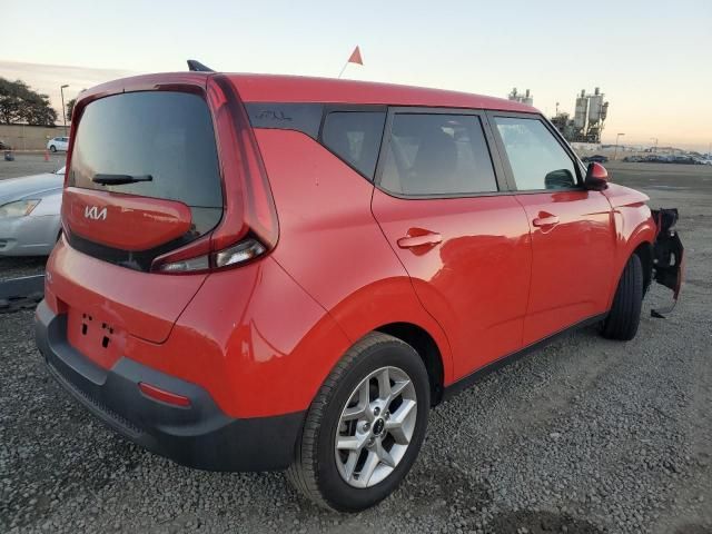 2022 KIA Soul LX