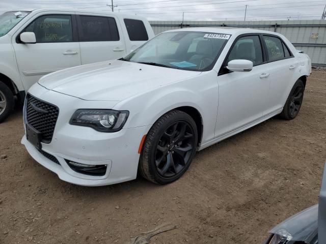 2022 Chrysler 300 Touring L