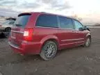 2011 Chrysler Town & Country Limited