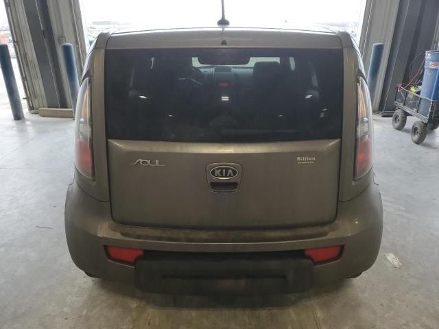 2011 KIA Soul +