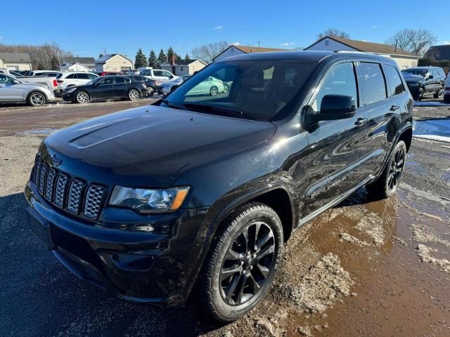 2020 Jeep Grand Cherokee Laredo