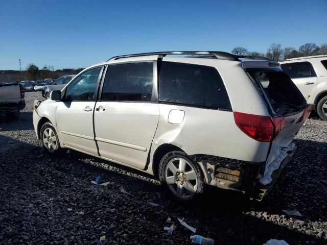 2006 Toyota Sienna XLE