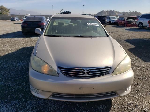 2005 Toyota Camry LE