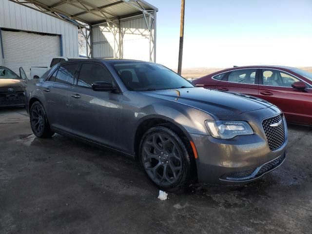 2019 Chrysler 300 Touring