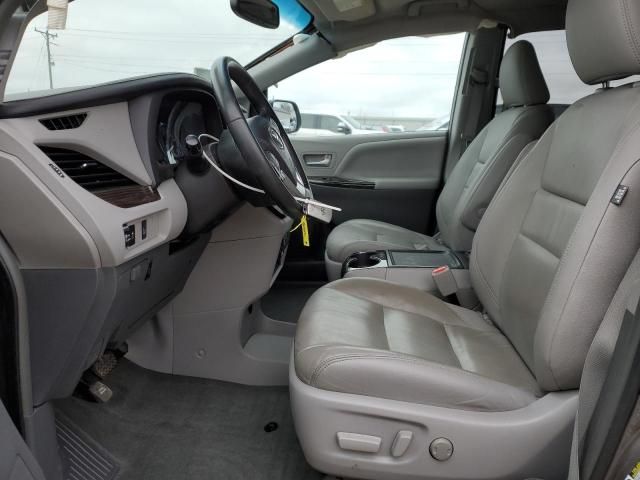 2015 Toyota Sienna XLE