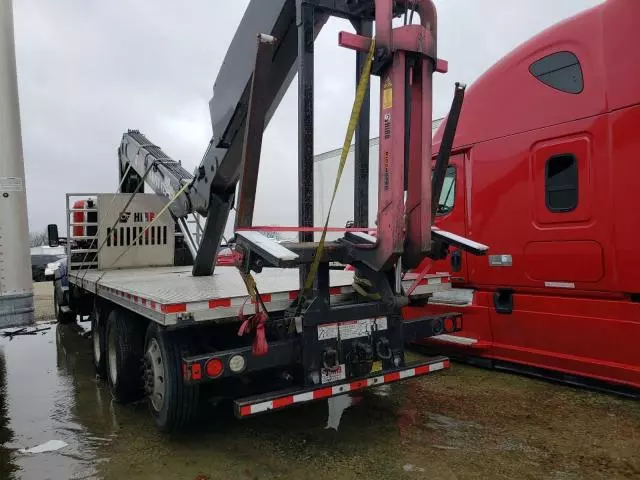 2019 Kenworth Construction T880