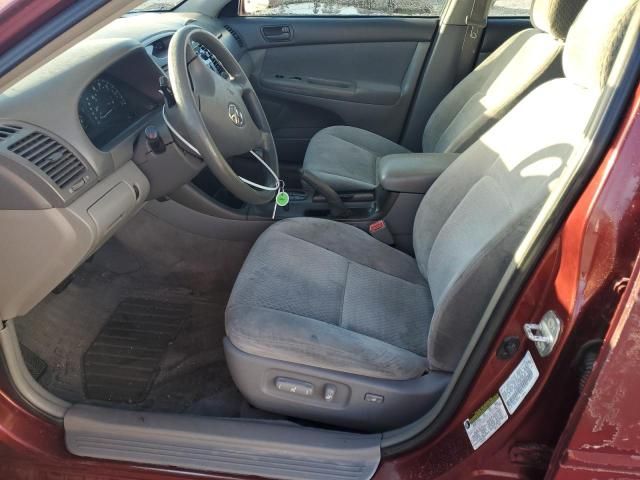 2004 Toyota Camry LE