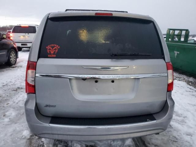 2013 Chrysler Town & Country Touring