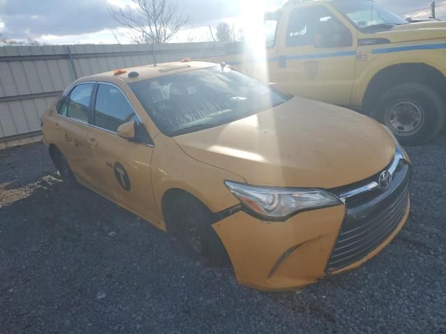 2015 Toyota Camry Hybrid