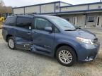 2016 Toyota Sienna XLE