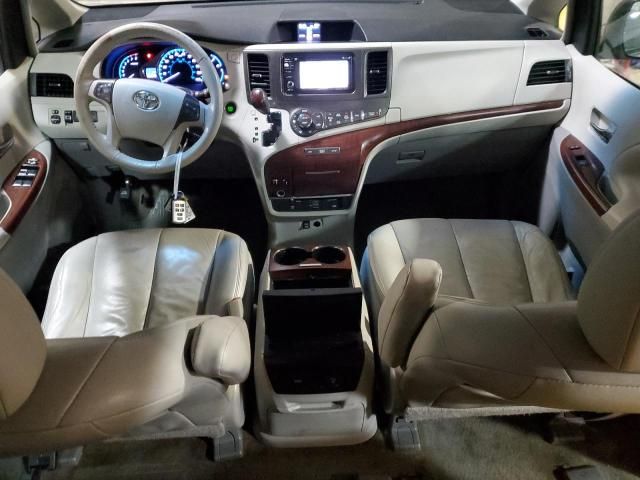 2013 Toyota Sienna XLE