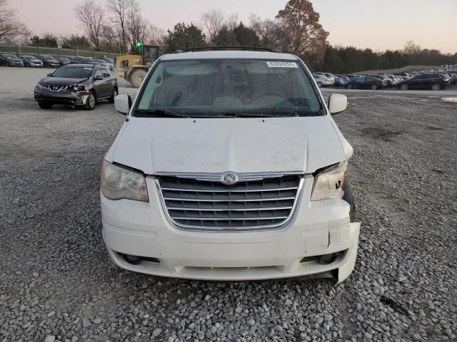 2010 Chrysler Town & Country Touring