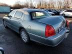 2005 Lincoln Town Car Signature