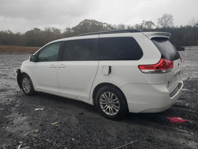 2011 Toyota Sienna XLE