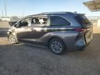 2022 Toyota Sienna LE