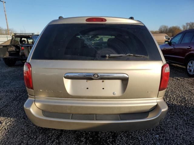 2004 Chrysler Town & Country LX