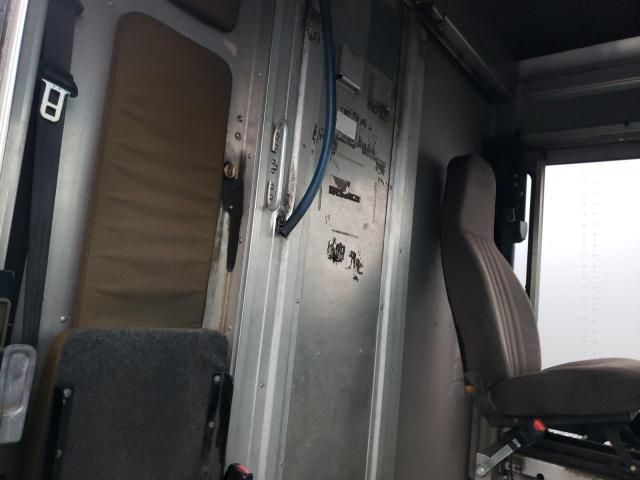 2009 Freightliner Chassis M Line WALK-IN Van