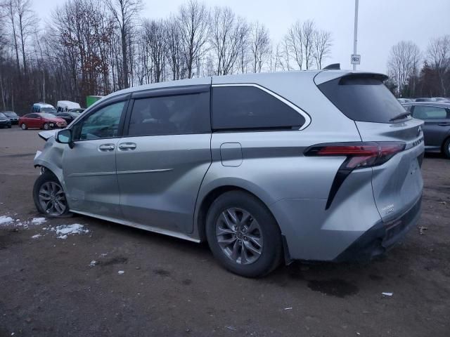 2021 Toyota Sienna LE