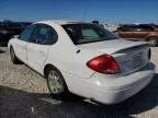 2004 Ford Taurus SE