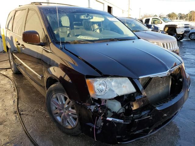 2010 Chrysler Town & Country Touring