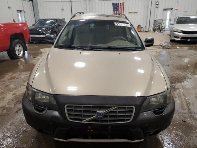 2004 Volvo XC70