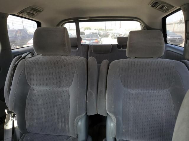 2006 Toyota Sienna CE