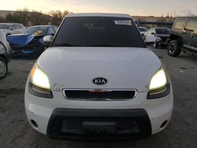 2011 KIA Soul +