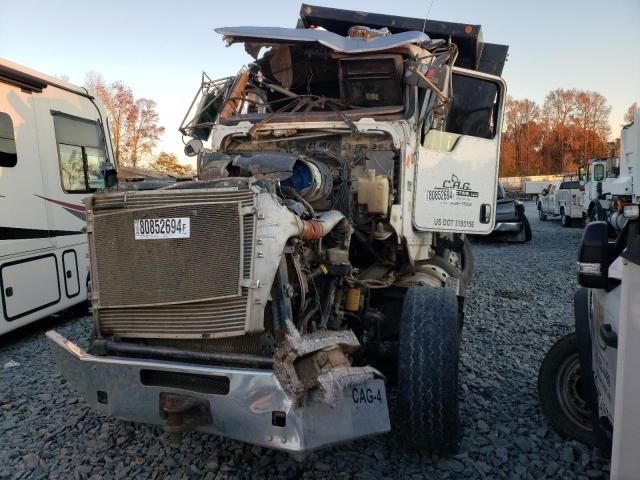 2008 Kenworth Construction T800