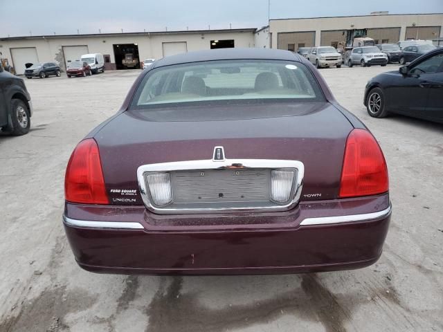 2006 Lincoln Town Car Signature