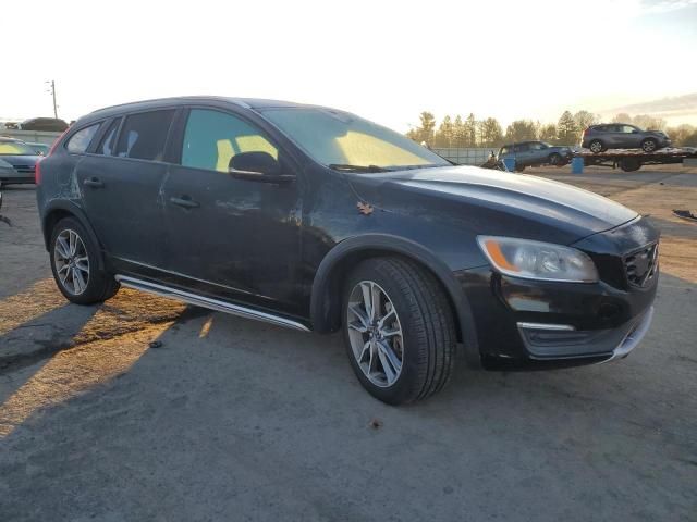 2016 Volvo V60 Cross Country Premier