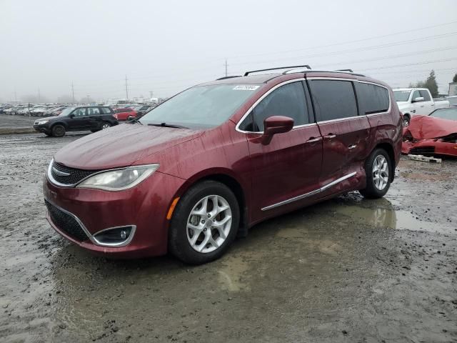 2017 Chrysler Pacifica Touring L Plus