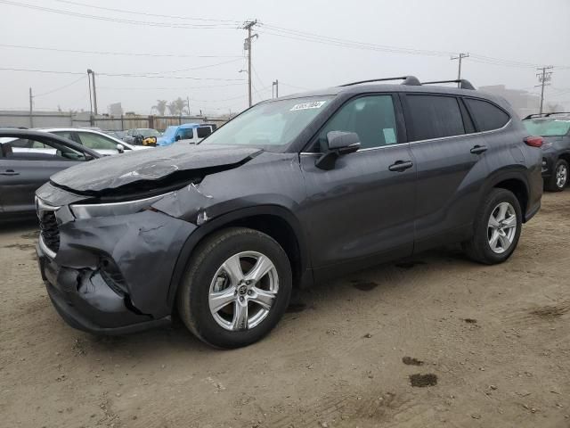 2022 Toyota Highlander Hybrid LE