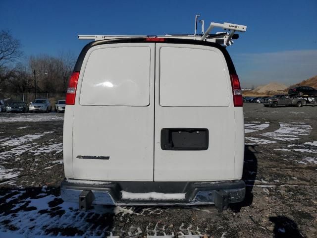 2021 Chevrolet Express G2500