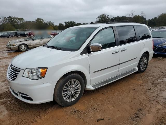 2016 Chrysler Town & Country Touring L