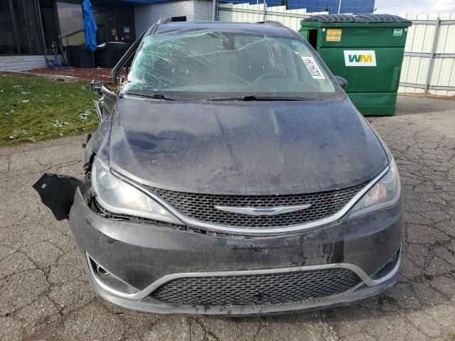 2017 Chrysler Pacifica Touring L Plus