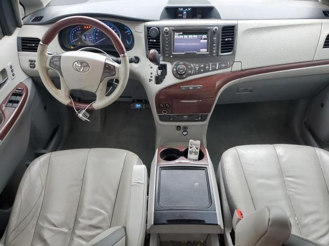 2014 Toyota Sienna XLE