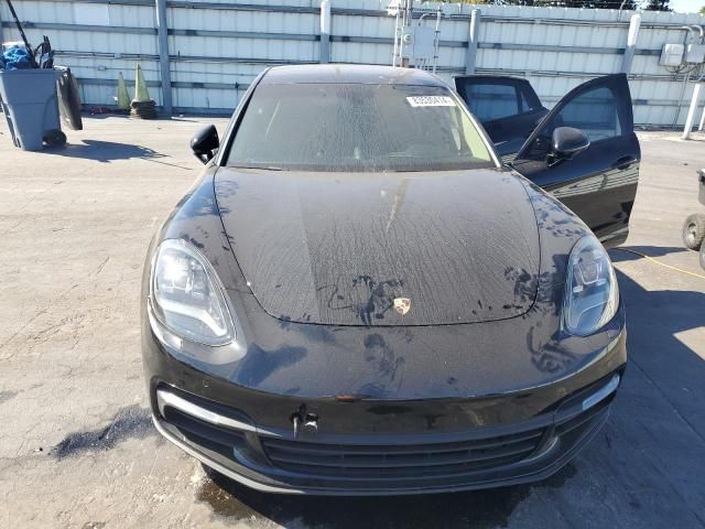 2018 Porsche Panamera 4