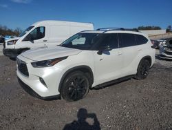 Salvage cars for sale at auction: 2021 Toyota Highlander XLE