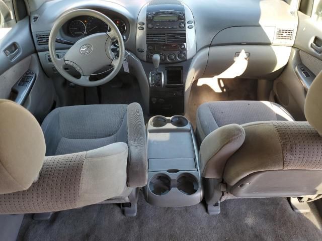 2006 Toyota Sienna CE