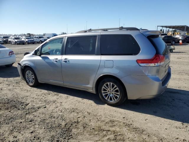 2012 Toyota Sienna XLE