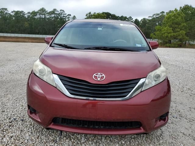 2011 Toyota Sienna LE