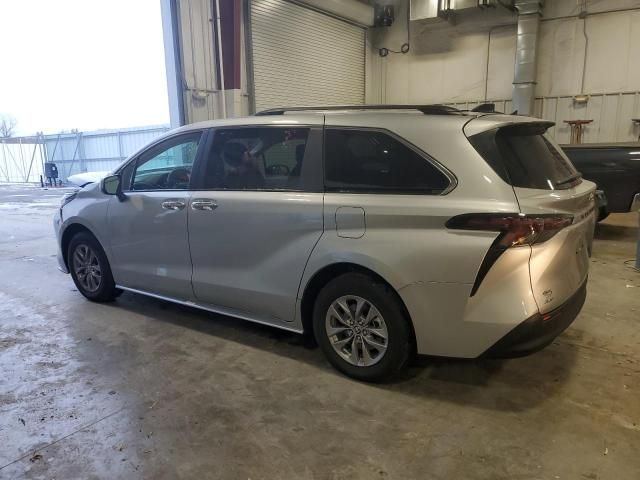 2024 Toyota Sienna XLE